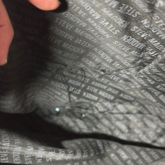 Steve Madden Black Laptop Bag Messenger 14” W x 12” - Picture 9 of 10